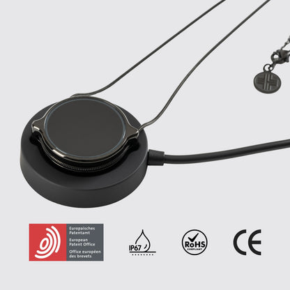 ThymusSmart® V2 Pro Schwarz mit Ladepad, Patentsiegel und IP67, RoHS, CE Symbolen