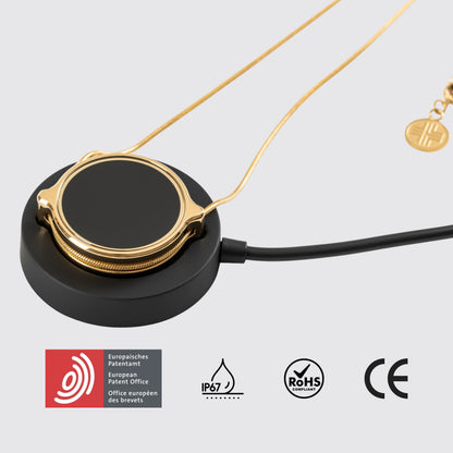 ThymusSmart® V2 Pro Gold mit Ladepad, Patentsiegel und IP67, RoHS, CE Symbolen